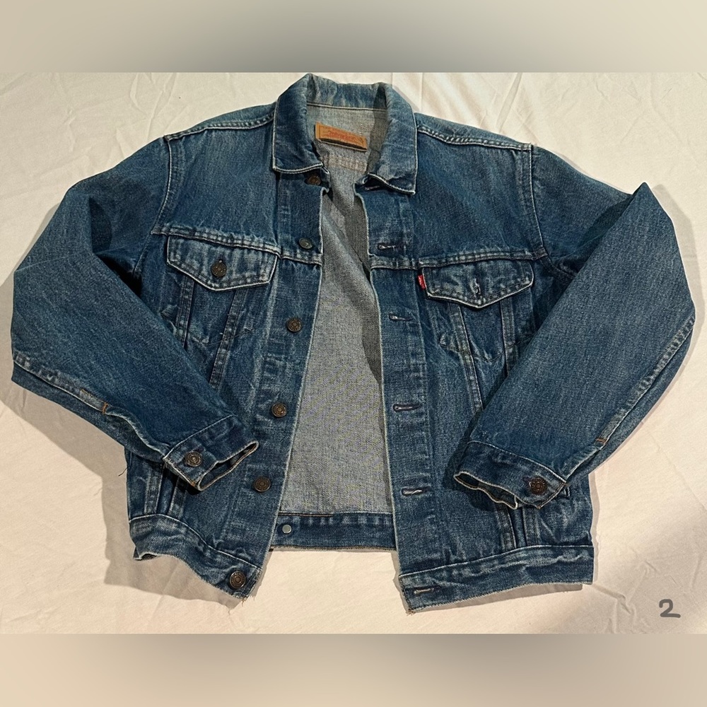 Long sleeve jean jacket, button-up | Levi Strauss & Co. | small